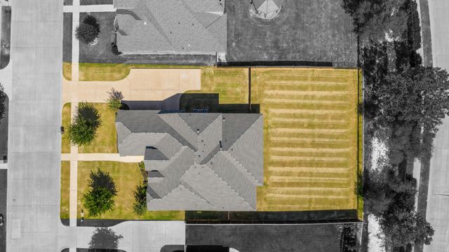 134 Water Garden Drive, Waxahachie, TX 75165