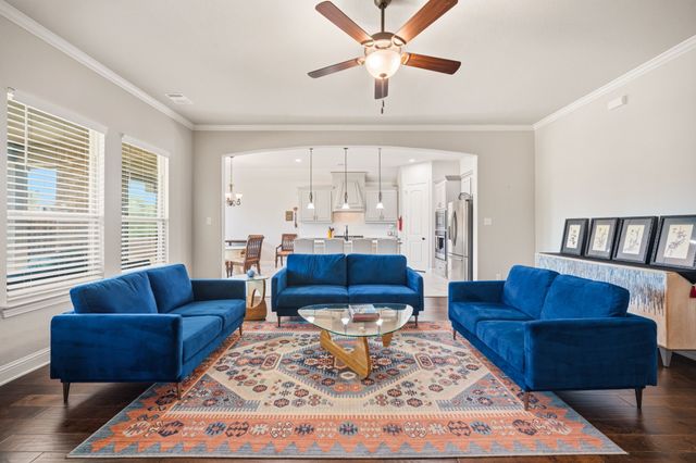 134 Water Garden Drive, Waxahachie, TX 75165