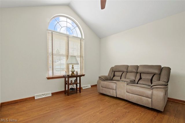 1186 Orchard Bend Drive, Salem, OH 44460