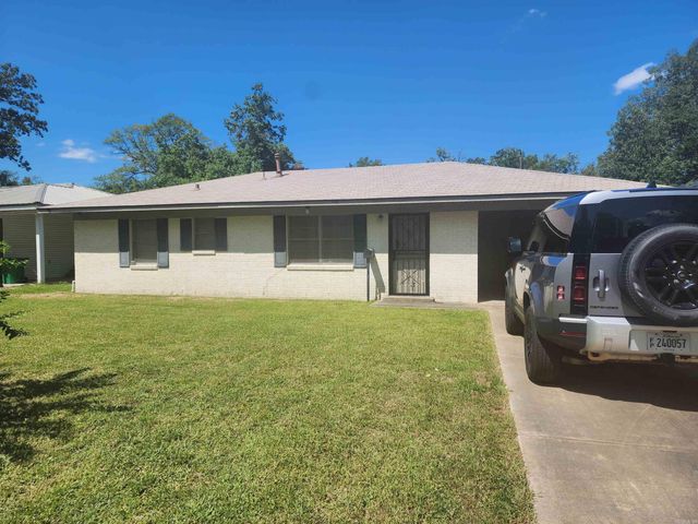 1807 W 32nd Ave, Pine Bluff, AR 71603