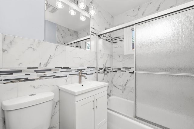 14728 Kenwood Avenue, Dolton, IL 60419