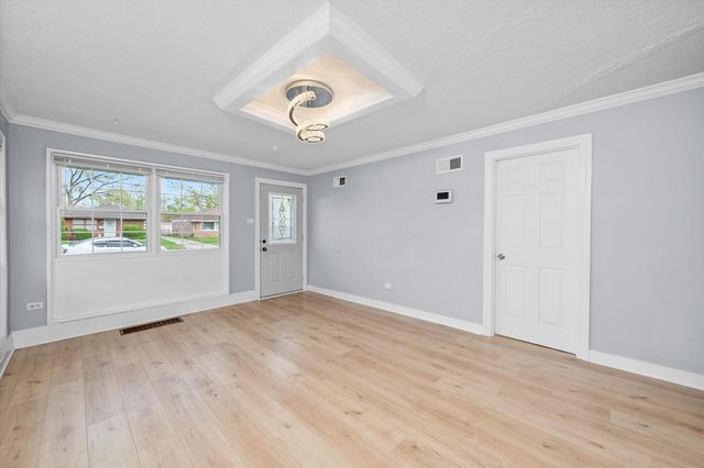 14728 Kenwood Avenue, Dolton, IL 60419