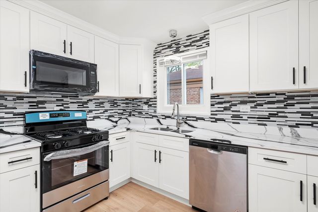 14728 Kenwood Avenue, Dolton, IL 60419