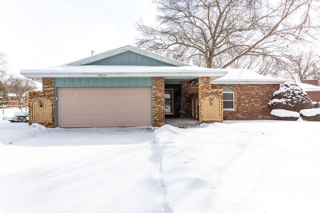 56044 Wynnewood Drive, Osceola, IN 46561