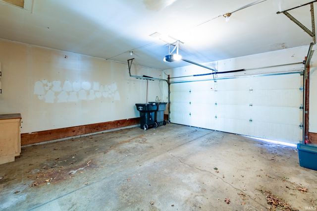 56044 Wynnewood Drive, Osceola, IN 46561