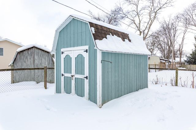 56044 Wynnewood Drive, Osceola, IN 46561