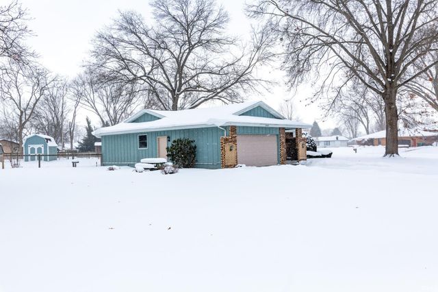 56044 Wynnewood Drive, Osceola, IN 46561