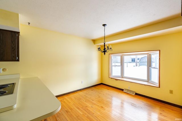 56044 Wynnewood Drive, Osceola, IN 46561