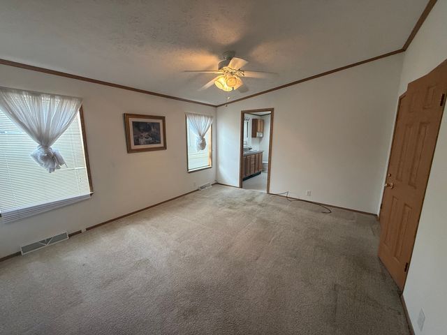 221 Begonia Drive, Matteson, IL 60443