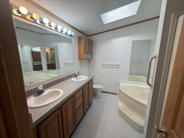 221 Begonia Drive, Matteson, IL 60443