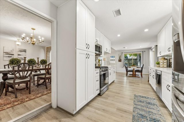 16427 Clearcrest Drive, Houston, TX 77059