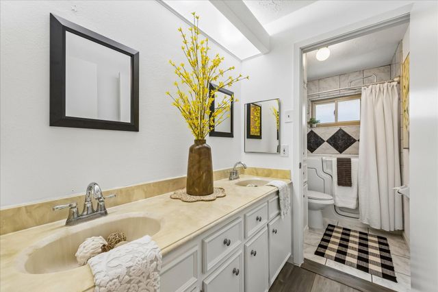 16427 Clearcrest Drive, Houston, TX 77059