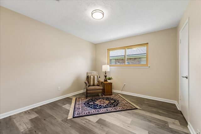 16427 Clearcrest Drive, Houston, TX 77059