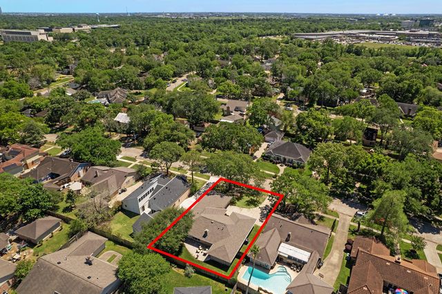 16427 Clearcrest Drive, Houston, TX 77059