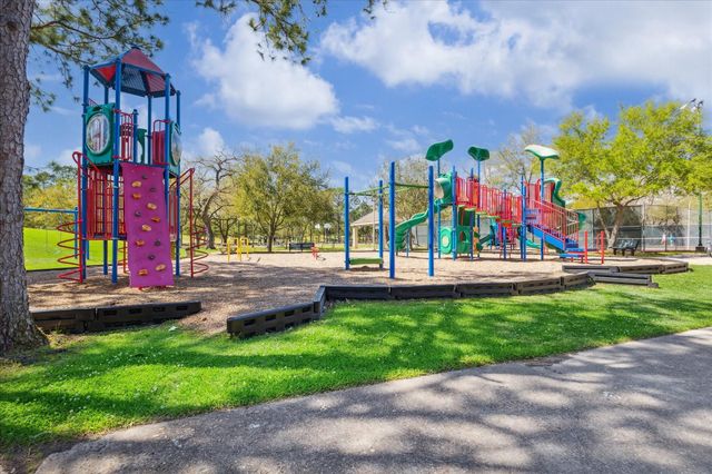 16427 Clearcrest Drive, Houston, TX 77059