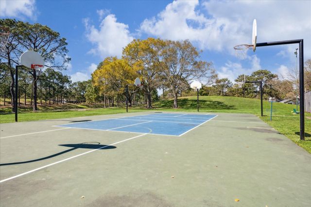 16427 Clearcrest Drive, Houston, TX 77059