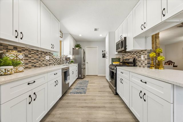 16427 Clearcrest Drive, Houston, TX 77059