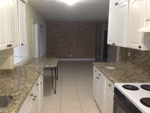 1325 SE 1st Terrace, Deerfield Beach, FL 33441