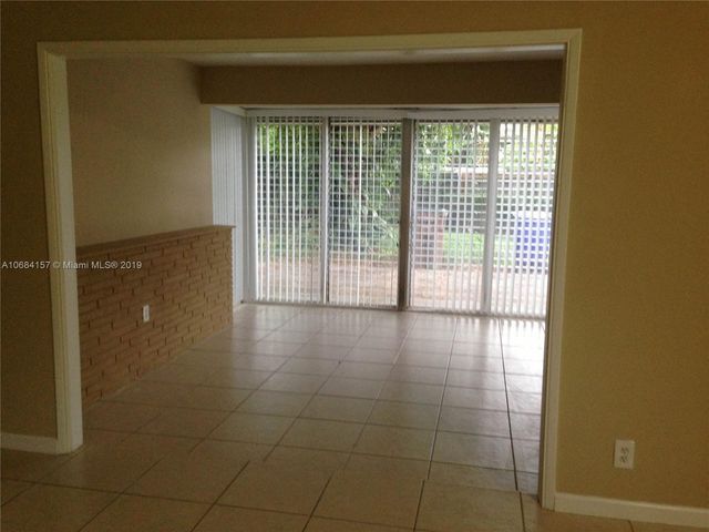 1325 SE 1st Terrace, Deerfield Beach, FL 33441