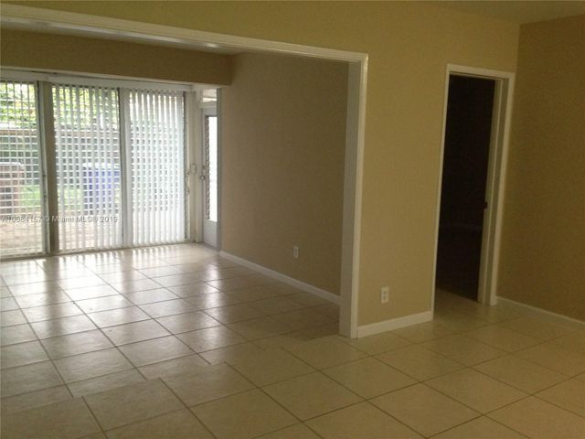 1325 SE 1st Terrace, Deerfield Beach, FL 33441