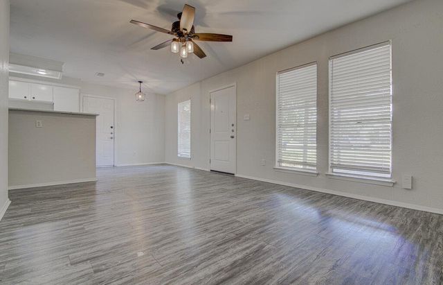 5301 Indio CIR B, Austin, TX 78745
