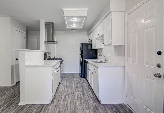 5301 Indio CIR B, Austin, TX 78745