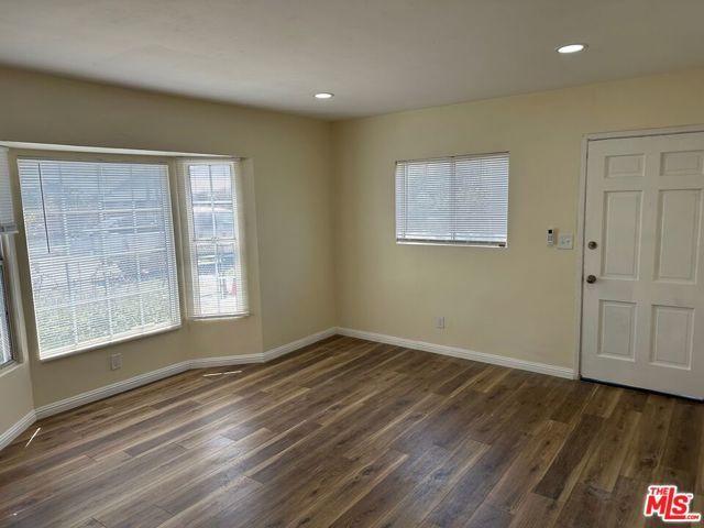 1715 W 64th Street, Los Angeles, CA 90047