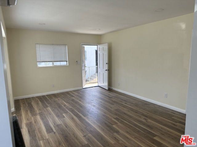 1715 W 64th Street, Los Angeles, CA 90047