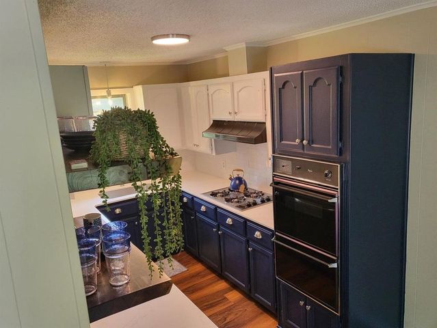 42 thompson, Clarksville, AR 72830