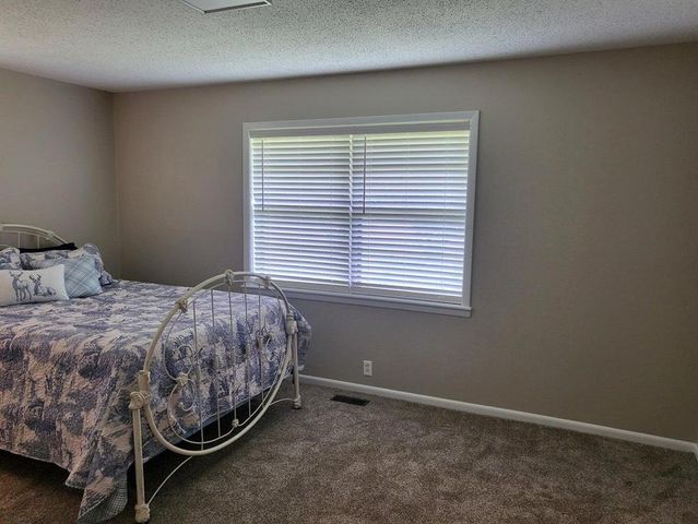 42 thompson, Clarksville, AR 72830