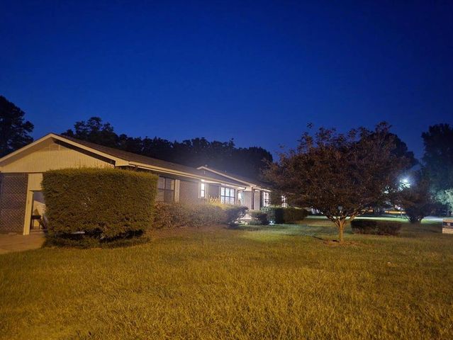 42 thompson, Clarksville, AR 72830