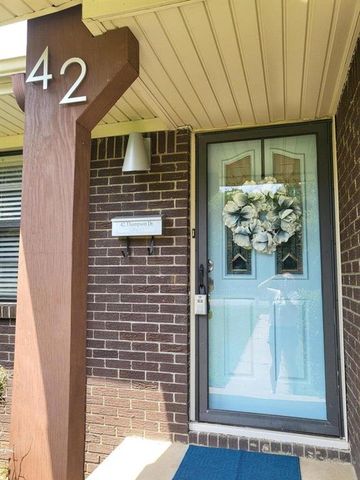 42 thompson, Clarksville, AR 72830