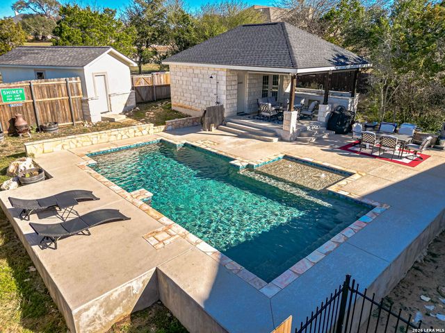 105 Windcliff, New Braunfels, TX 78132