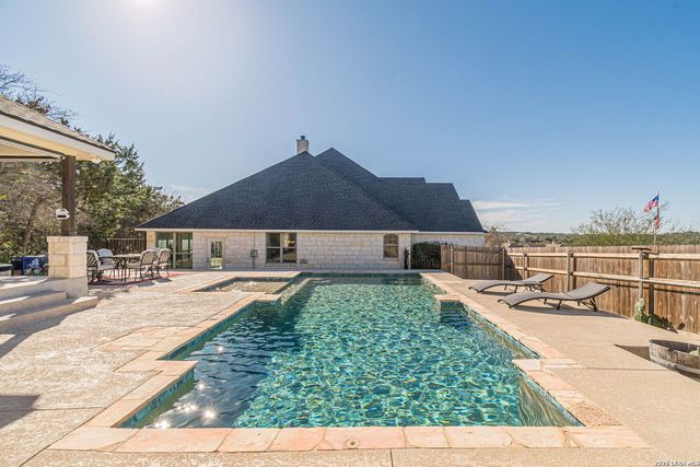 105 Windcliff, New Braunfels, TX 78132