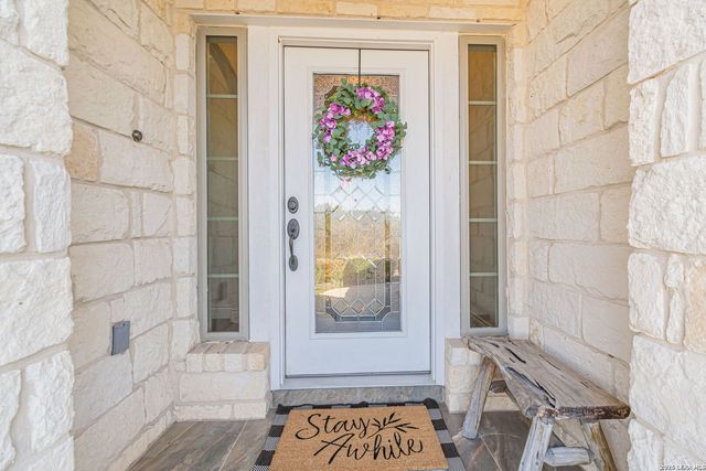 105 Windcliff, New Braunfels, TX 78132