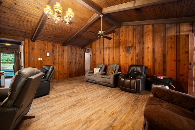 121 Calvin St, Anacoco, LA 71403