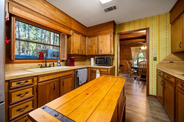 121 Calvin St, Anacoco, LA 71403