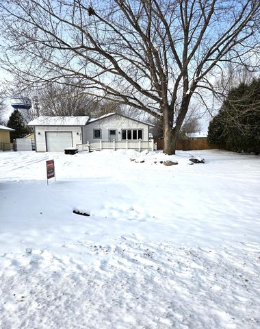 23376 Ambassador Boulevard NW, Saint Francis, MN 55070