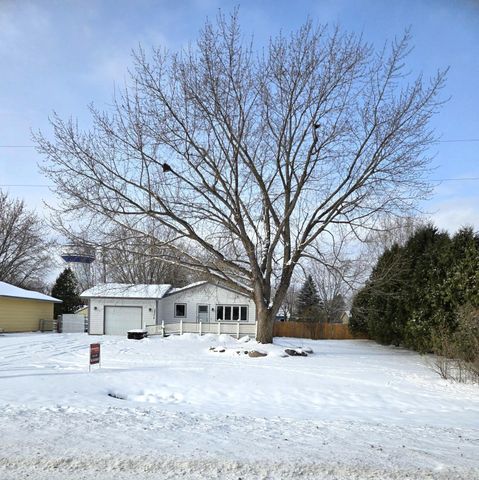 23376 Ambassador Boulevard NW, Saint Francis, MN 55070