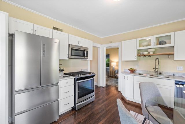 11717 W Watertown Plank ROAD, Wauwatosa, WI 53226