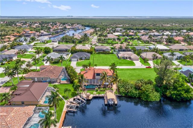 2227 SW 54th LN, Cape Coral, FL 33914