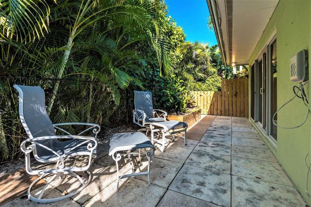 410 Venetian Drive, Delray Beach, FL 33483