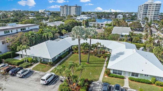 410 Venetian Drive, Delray Beach, FL 33483