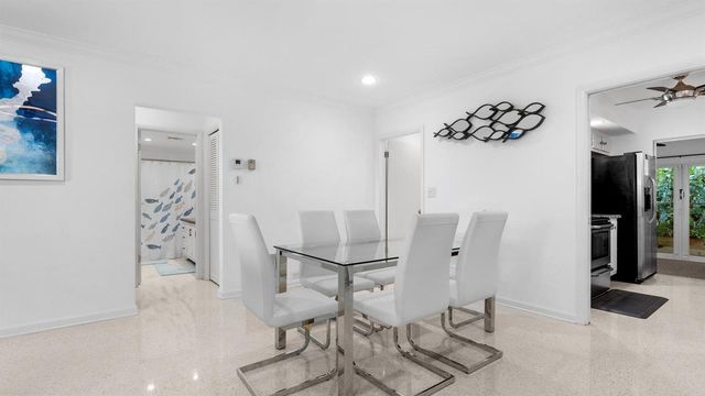 410 Venetian Drive, Delray Beach, FL 33483
