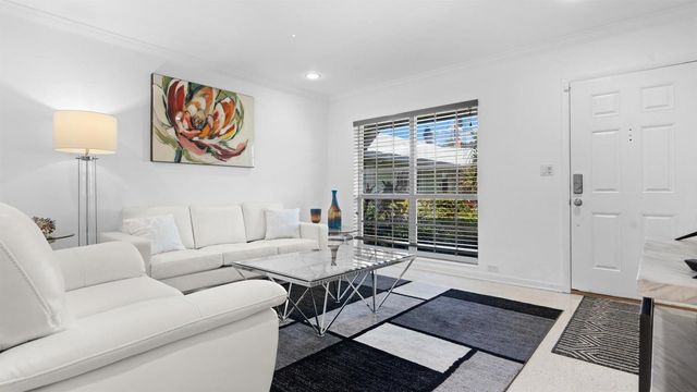 410 Venetian Drive, Delray Beach, FL 33483