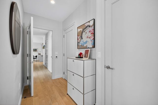 135 Seaport Blvd 2001, Boston, MA 02110