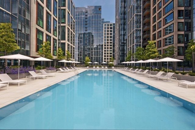 135 Seaport Blvd 2001, Boston, MA 02110