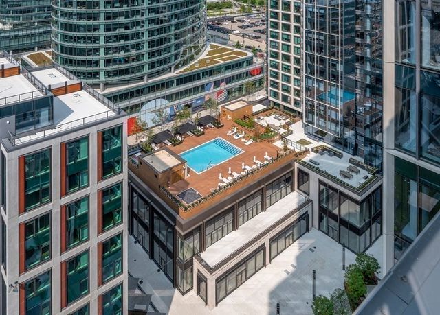 135 Seaport Blvd 2001, Boston, MA 02110