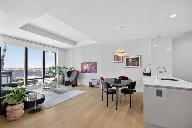 135 Seaport Blvd 2001, Boston, MA 02110