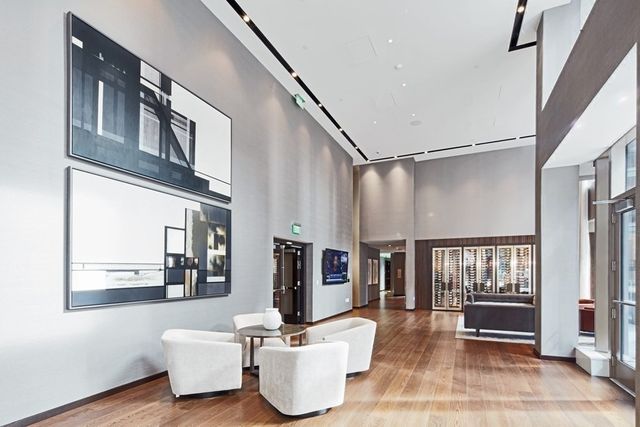 135 Seaport Blvd 2001, Boston, MA 02110